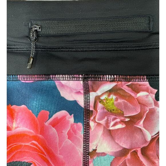 Lululemon Run: Inspire Crop Leggings, Size 4, Rare print - Picture 6 of 10